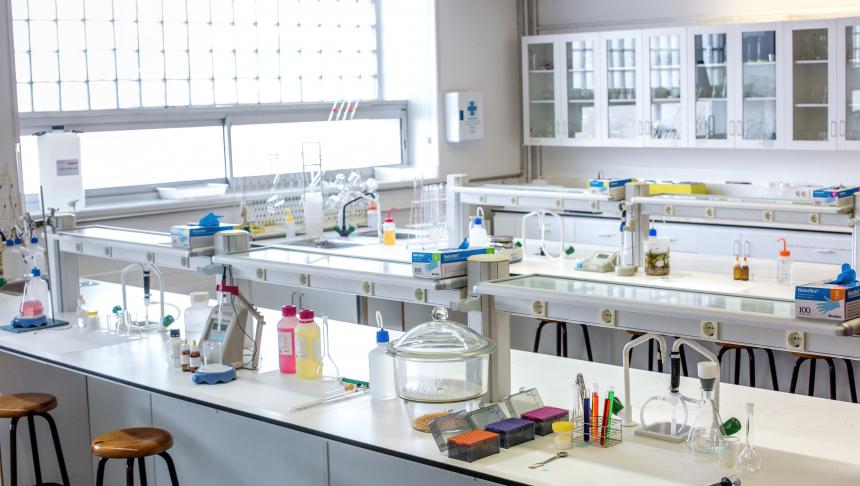 Laboratori de Química i Bioquímica